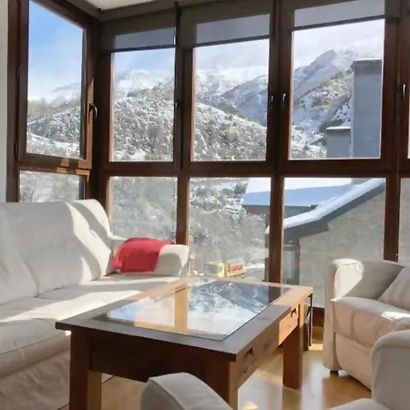 Tarmanones L Vistas L Wifi L Garaje L Trastero Appartamento